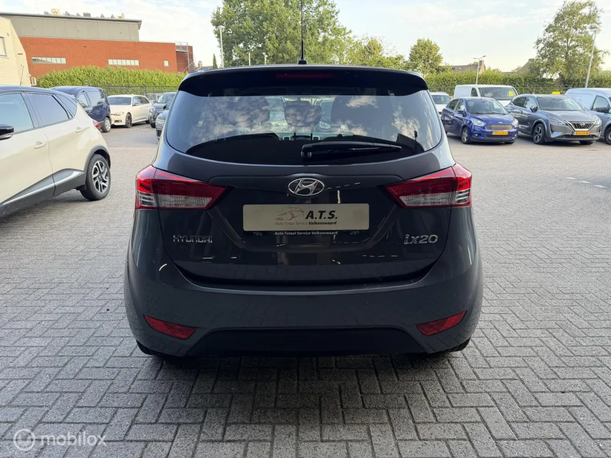 1.6i Premium AUTOMAAT*NAVI*CAMERA*CRUISE*PDC*