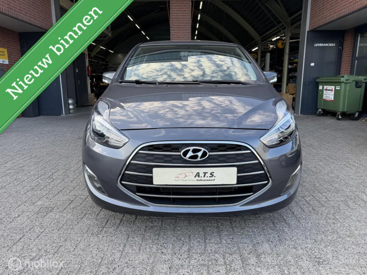 1.6i Premium AUTOMAAT*NAVI*CAMERA*CRUISE*PDC*