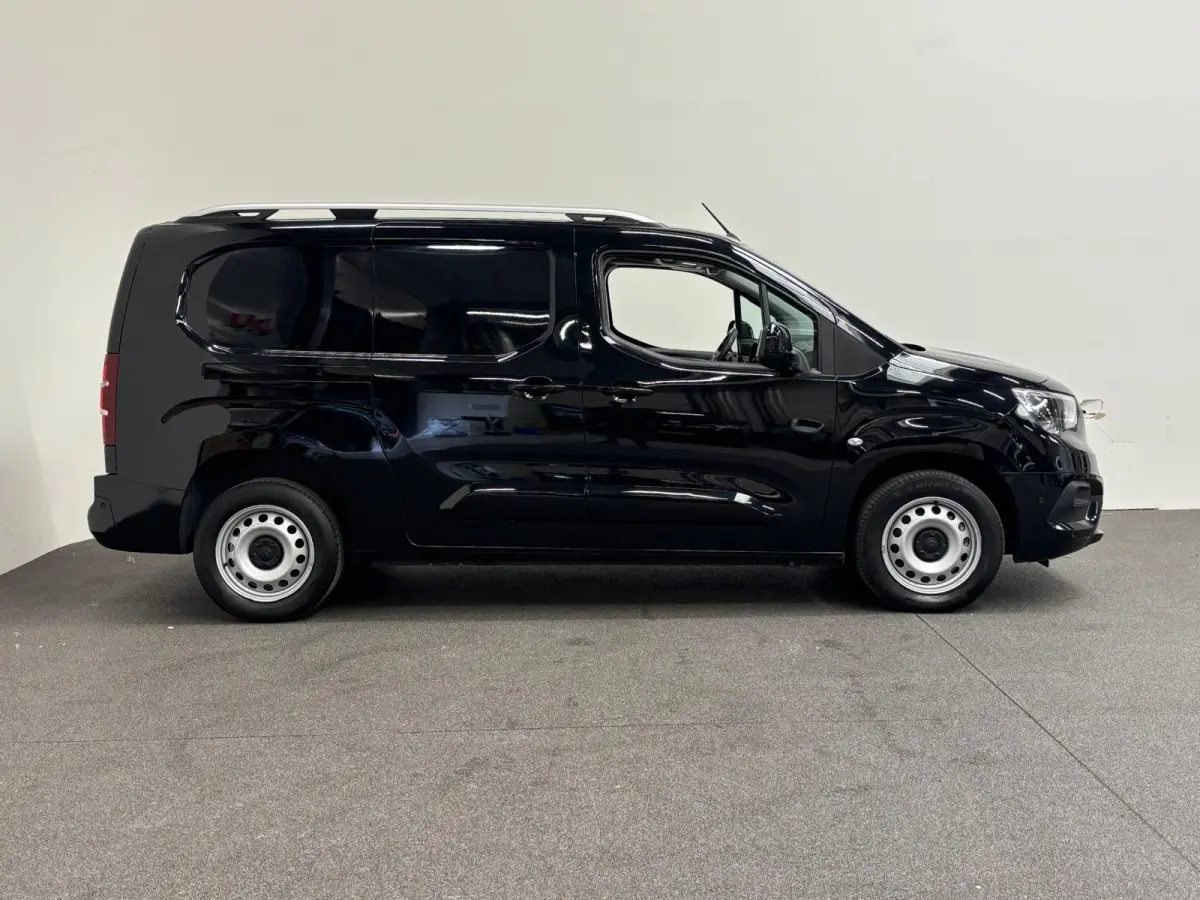1.5D L2H1 Edition Automaat Airco Navigatie Apple Carplay/Android Auto Camera Parkeersensoren Trekhaak