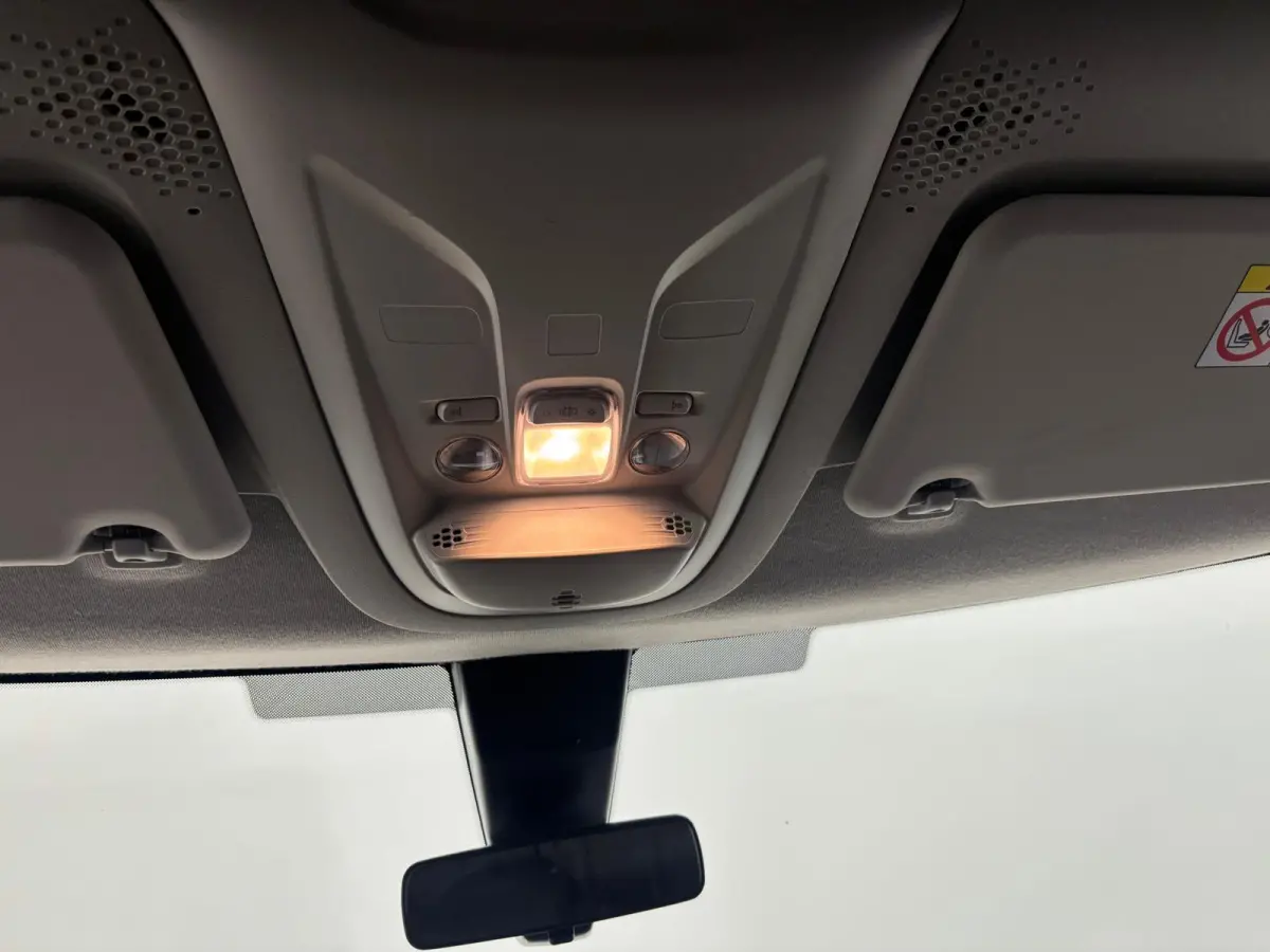 1.5D L2H1 Edition Automaat Airco Navigatie Apple Carplay/Android Auto Camera Parkeersensoren Trekhaak