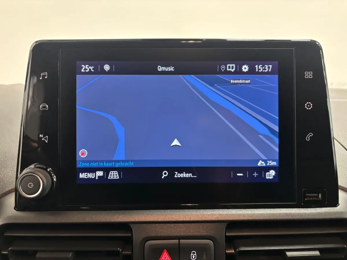 1.5D L2H1 Edition Automaat Airco Navigatie Apple Carplay/Android Auto Camera Parkeersensoren Trekhaak