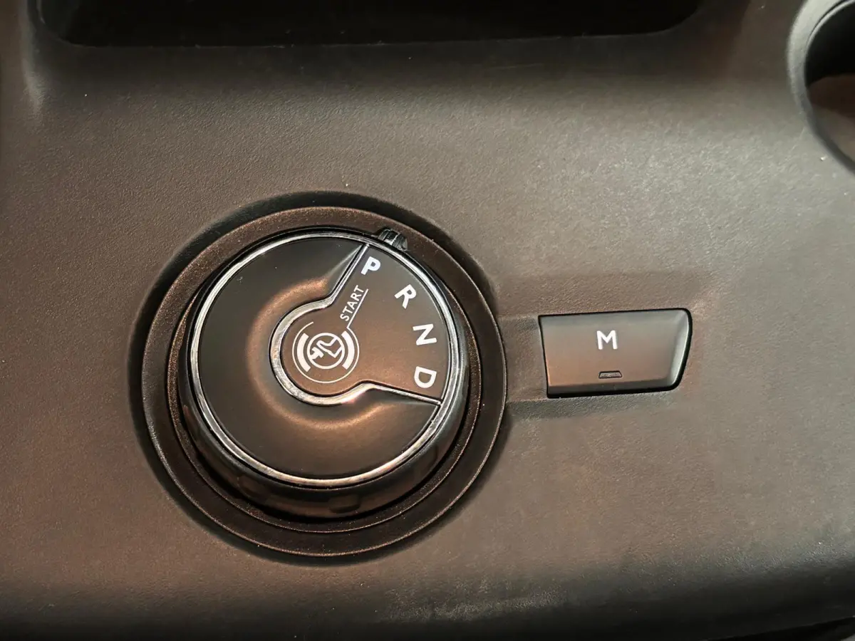 1.5D L2H1 Edition Automaat Airco Navigatie Apple Carplay/Android Auto Camera Parkeersensoren Trekhaak