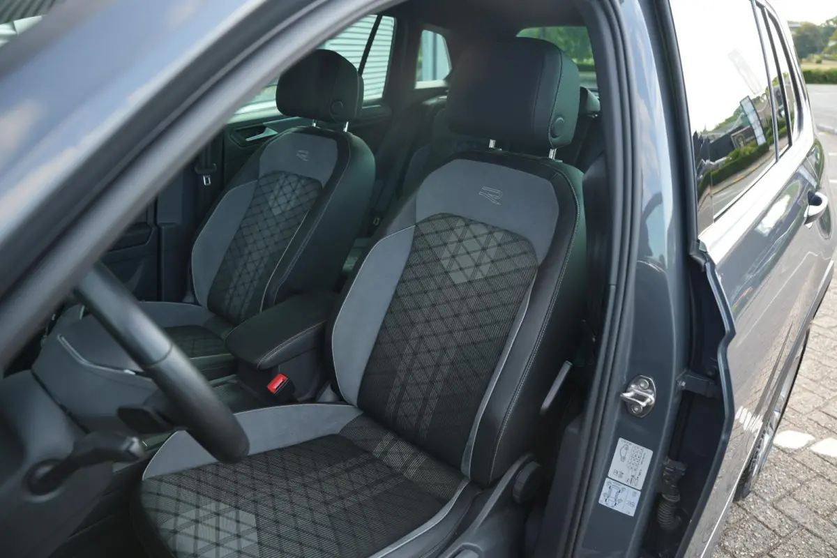 2.0 TDI R-Line Business+ IQ Light R Line Adapt. Cruise Stoelverw.