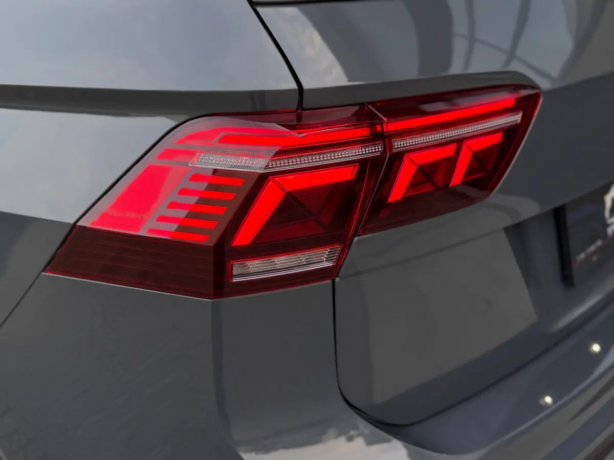 1.5 TSI R-Line Blackstyle/Pano/Led/Virt/Garantie