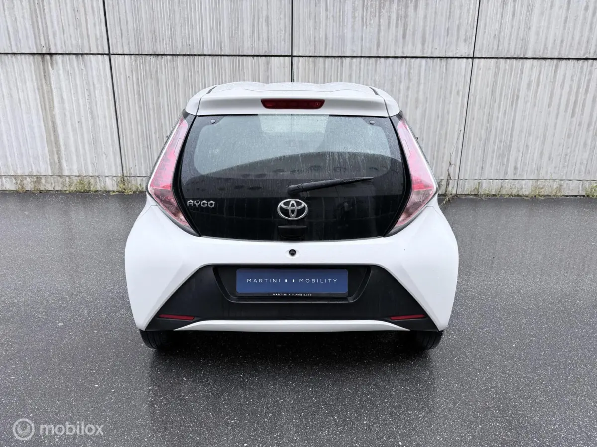 1.0 VVT-i x|Airco|5drs|Elek ramen|Bluetooth|NAP|