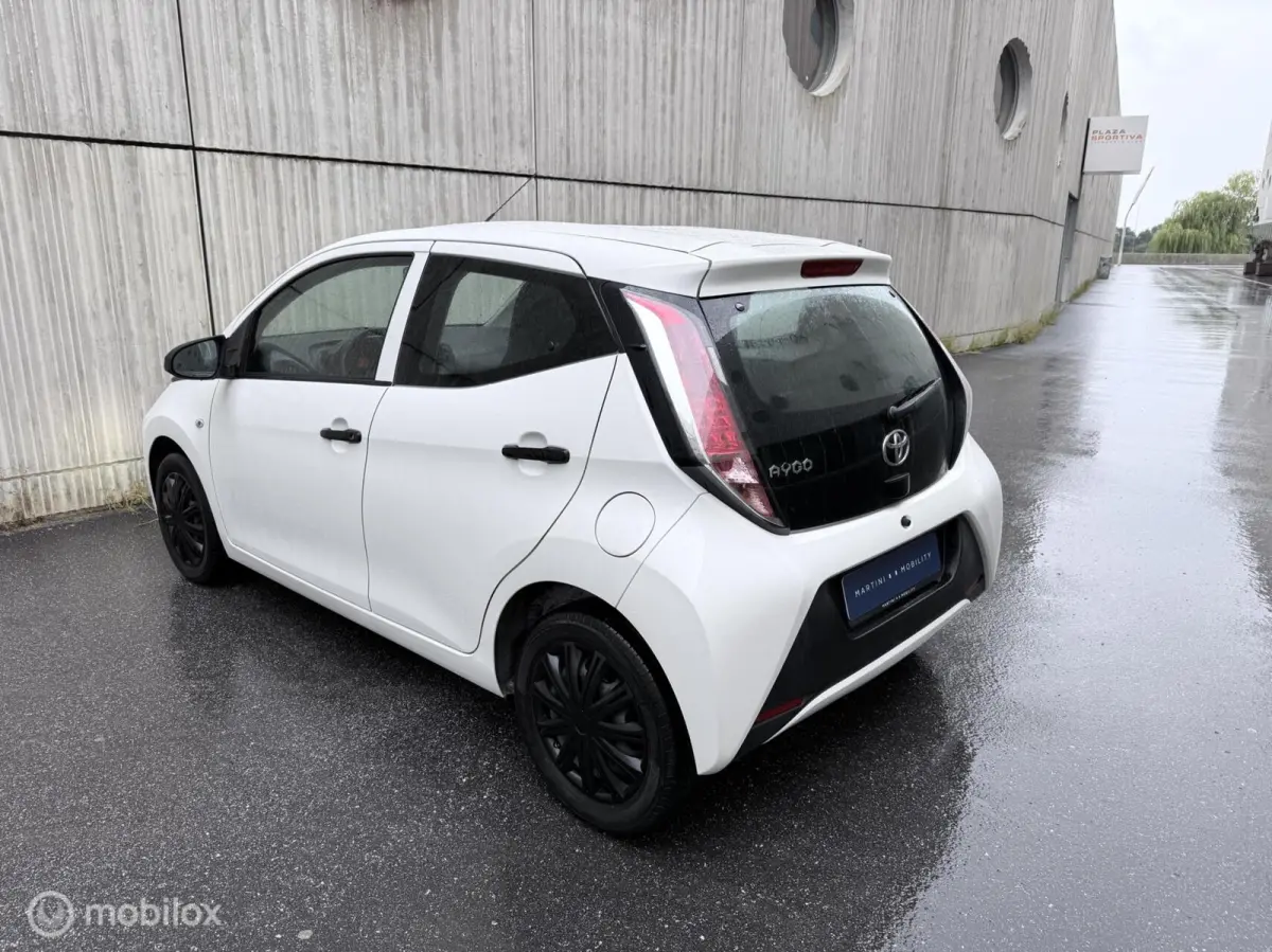 1.0 VVT-i x|Airco|5drs|Elek ramen|Bluetooth|NAP|