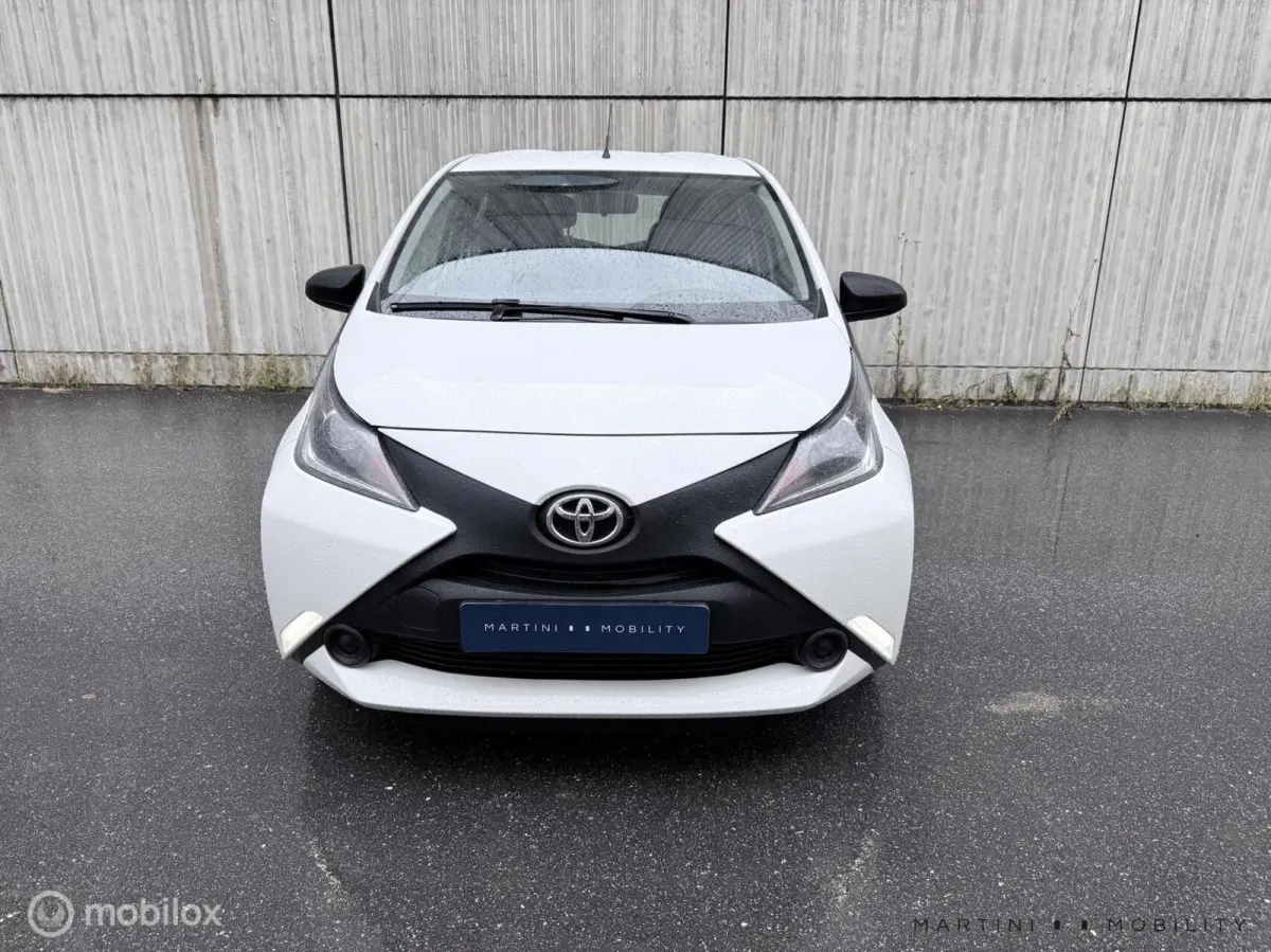 1.0 VVT-i x|Airco|5drs|Elek ramen|Bluetooth|NAP|