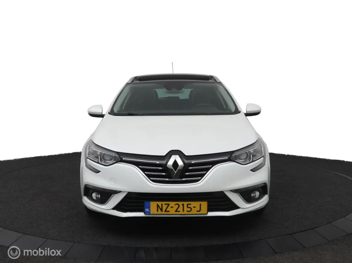 1.2 TCe Bose R-LINE