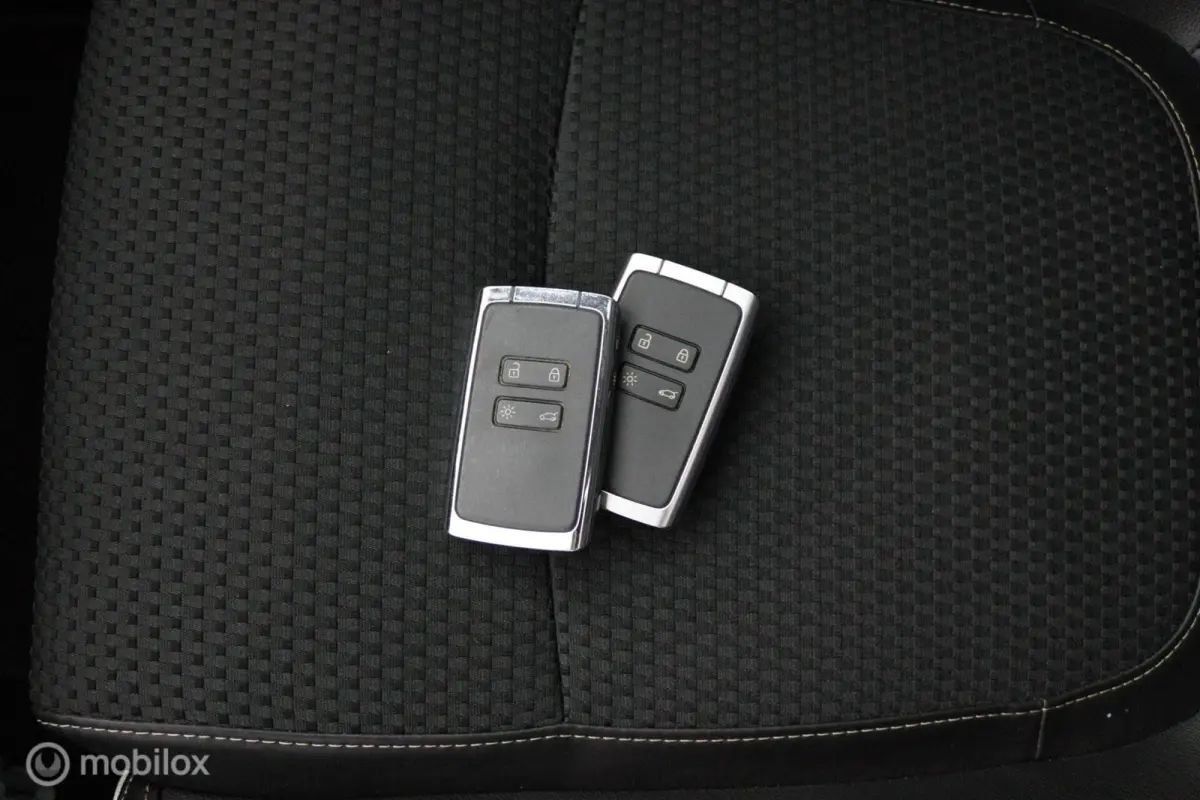 1.2 TCe Bose R-LINE