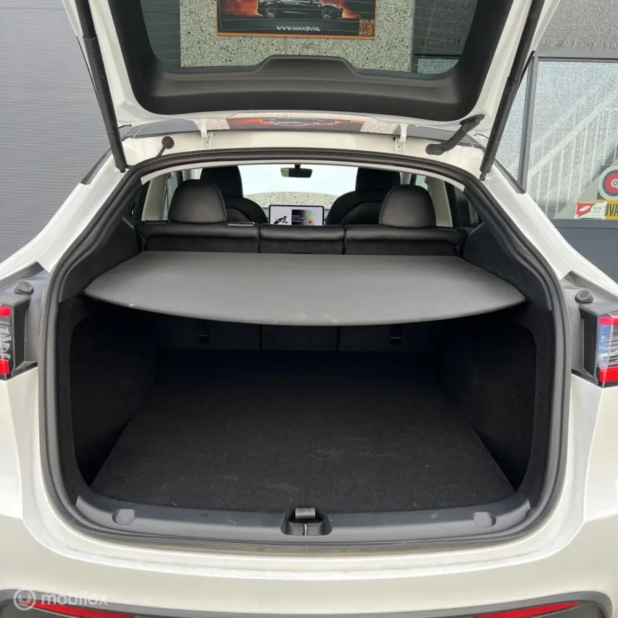 LR AWD MMX PACK + SATINWRAP + ALCANTARA + HW4
