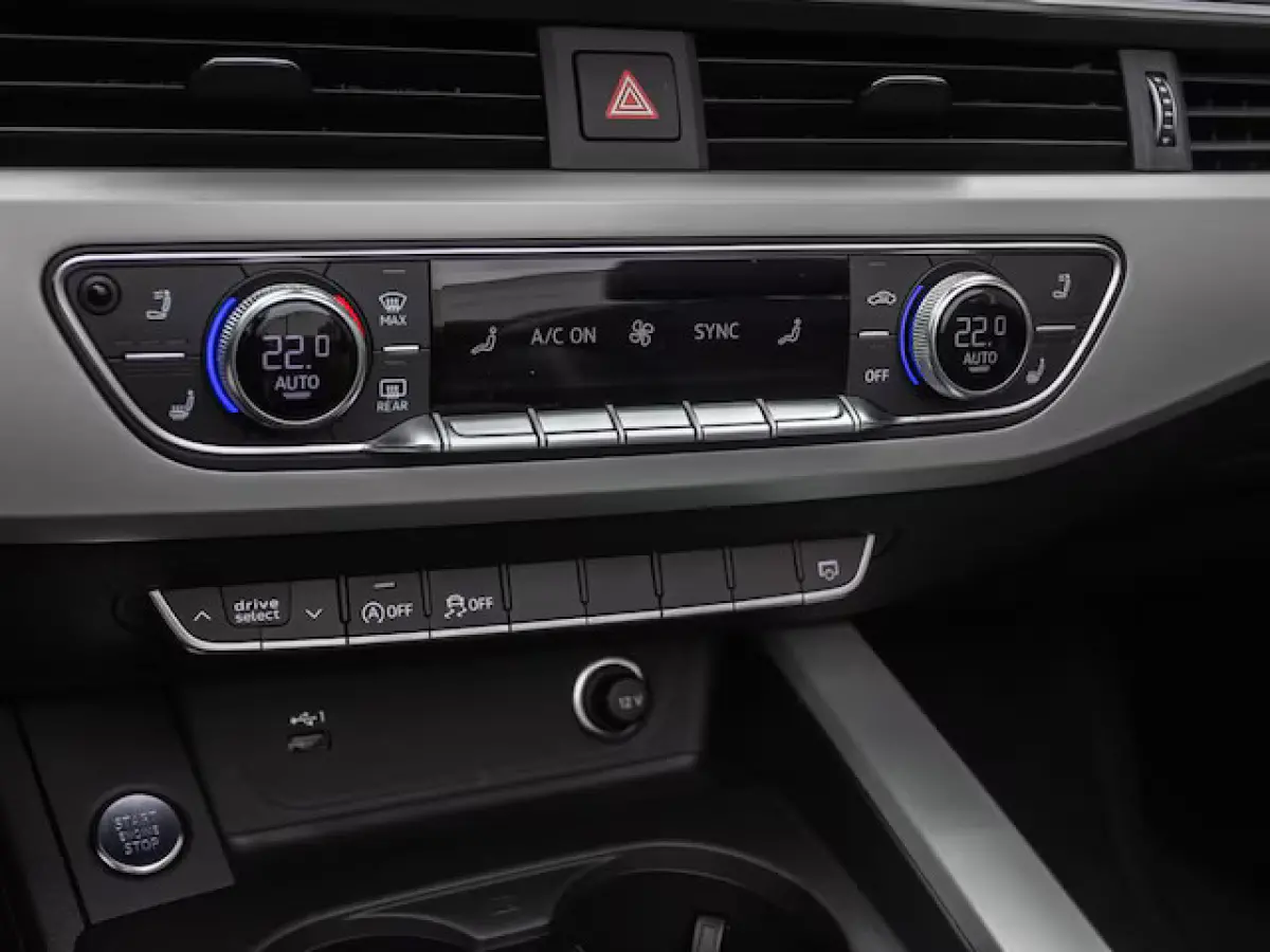 40 Tfsi (150kW/204pk) ** MATRIX, LEDER/ALC, NEKVERW, MASSAGE, 18-inch LMV, ** UFALLFREI - AUDI ONDERH. ** ** INFORMEER OOK NAAR ONZE AANTREKKELIJKE FINANCIAL-LEASE TARIEVEN **