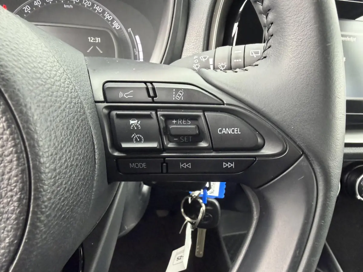 1.0 VVT-i MT Play
