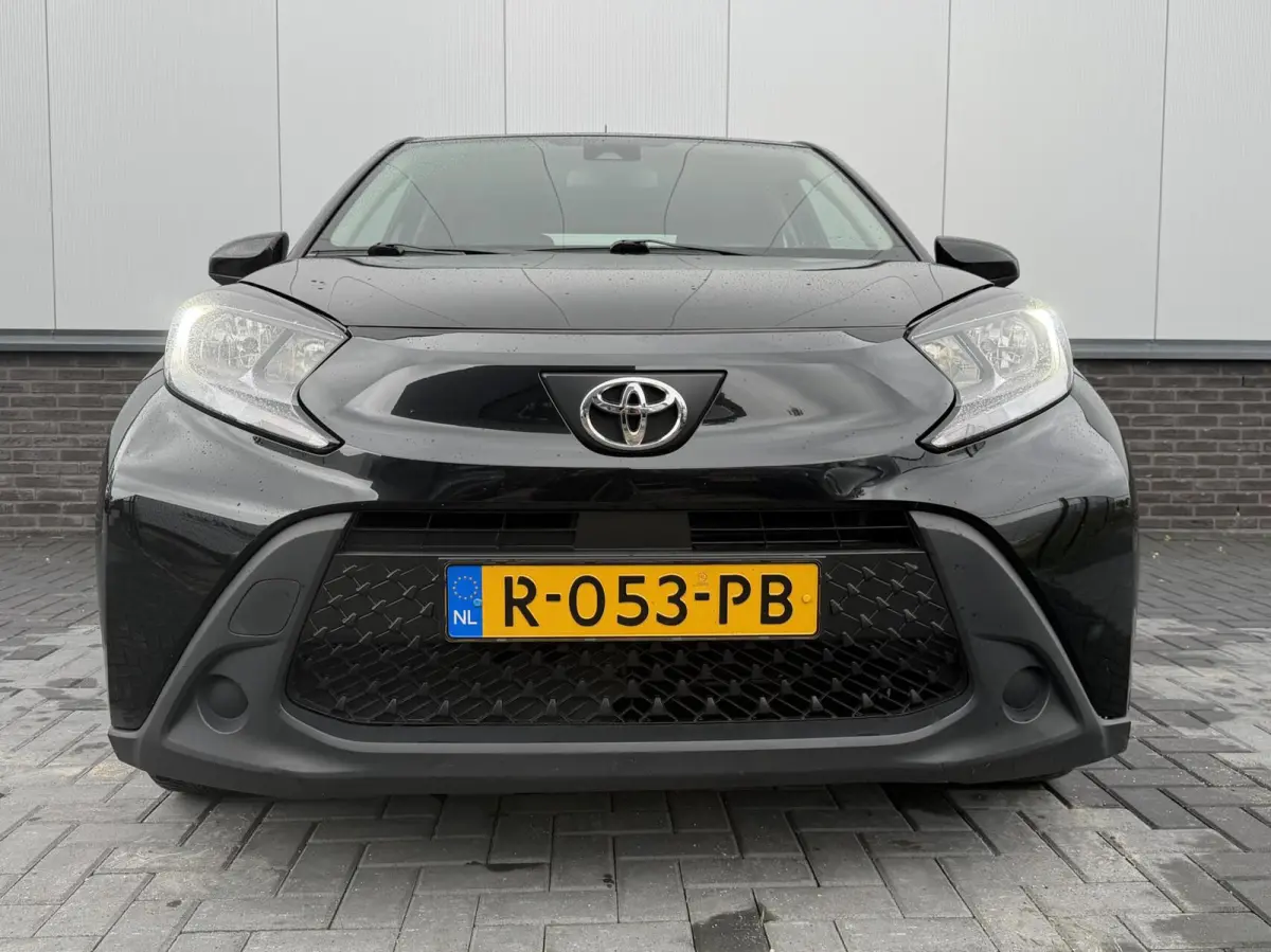 1.0 VVT-i MT Play