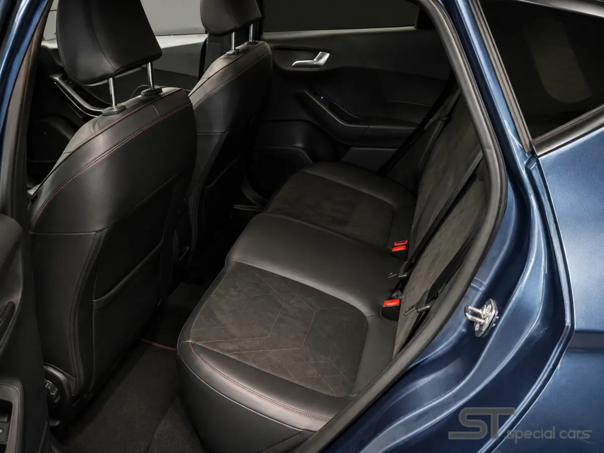 1.0 EcoBoost ST-Line Vignal|Pano|Virtual