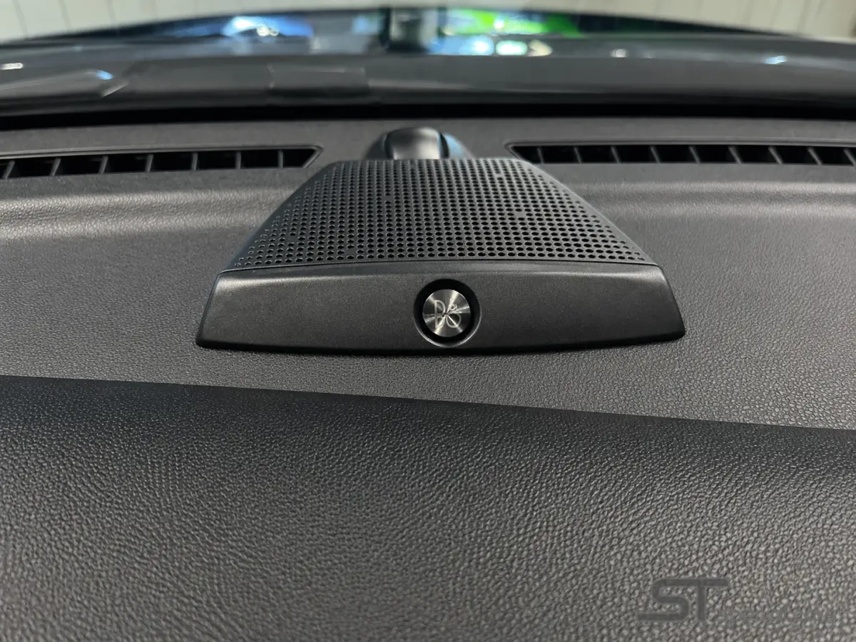 1.0 EcoBoost ST-Line Vignal|Pano|Virtual