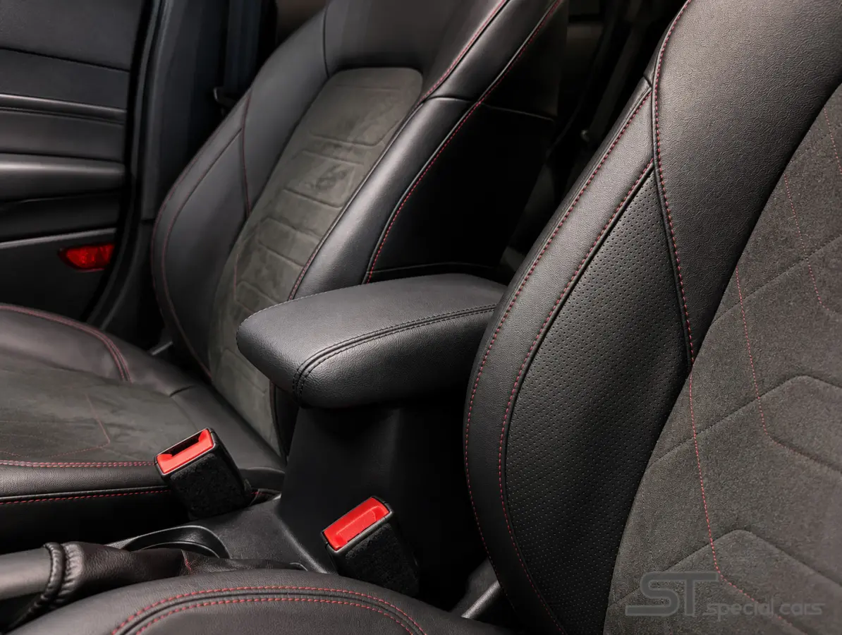 1.0 EcoBoost ST-Line Vignal|Pano|Virtual