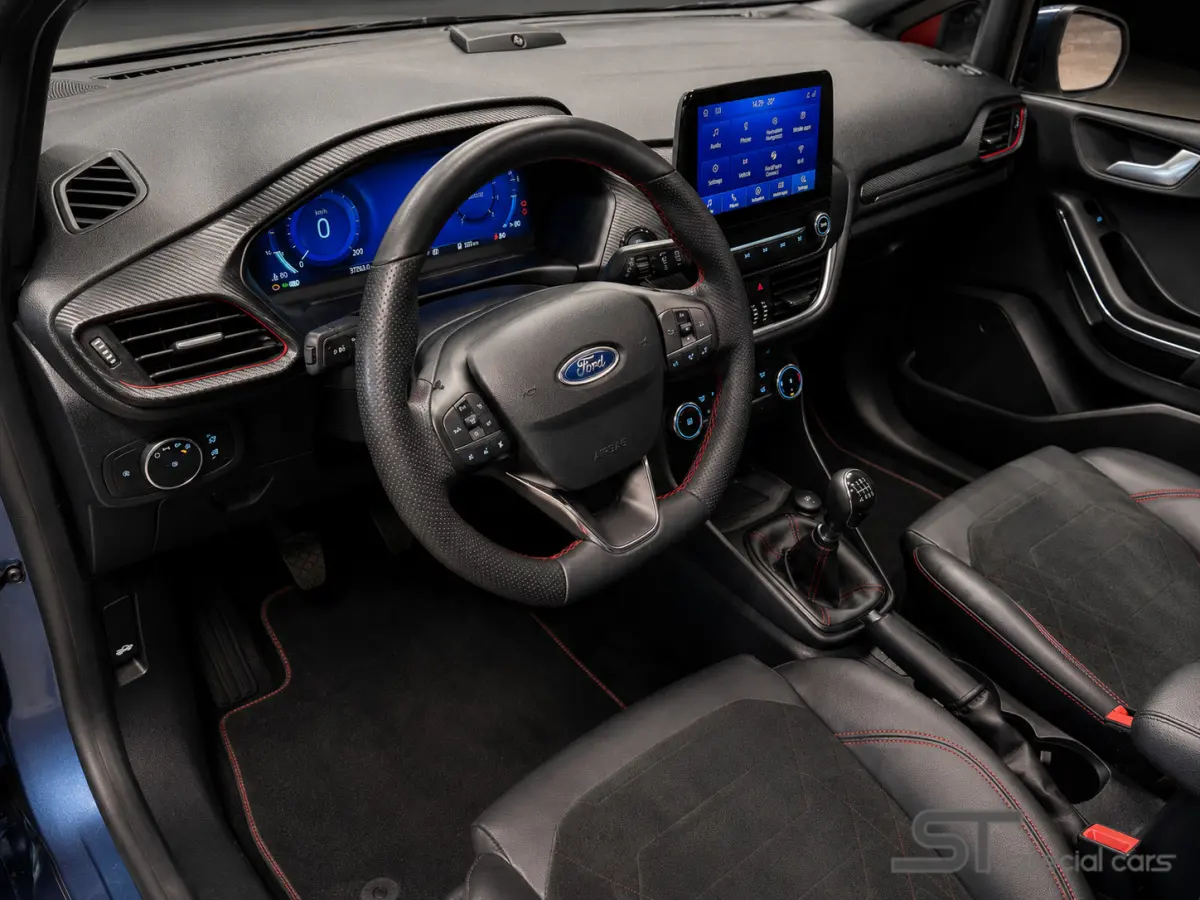 1.0 EcoBoost ST-Line Vignal|Pano|Virtual