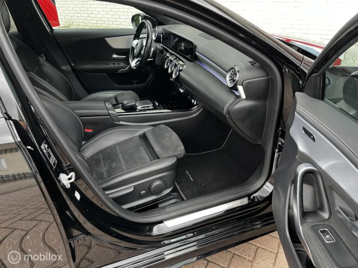 200 AMG - PAKKET AUTOMAAT/CAMERA/LEER