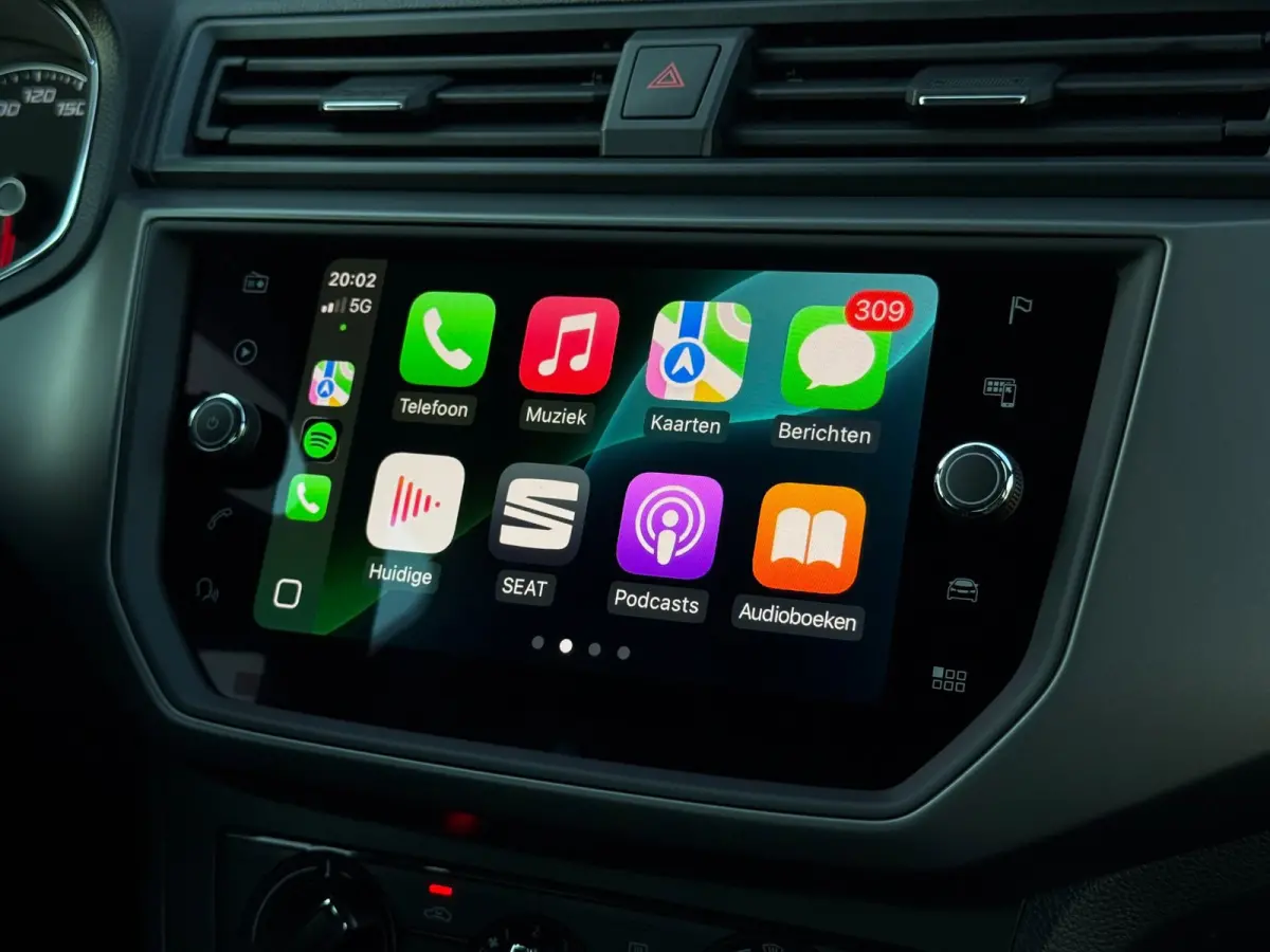 1.0 TSI Style Intense / Camera / Carplay + Android Auto / Adaptive Cruise / PDC V+A / Garantie /