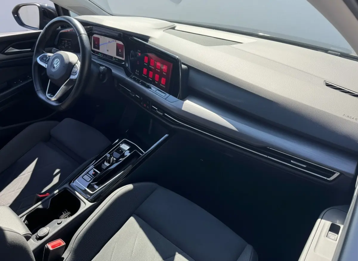 eHybrid PHEV 204PK DSG STYLE CAMERA/NAVI/SFEERVERL. PLUG-IN HYBRIDE