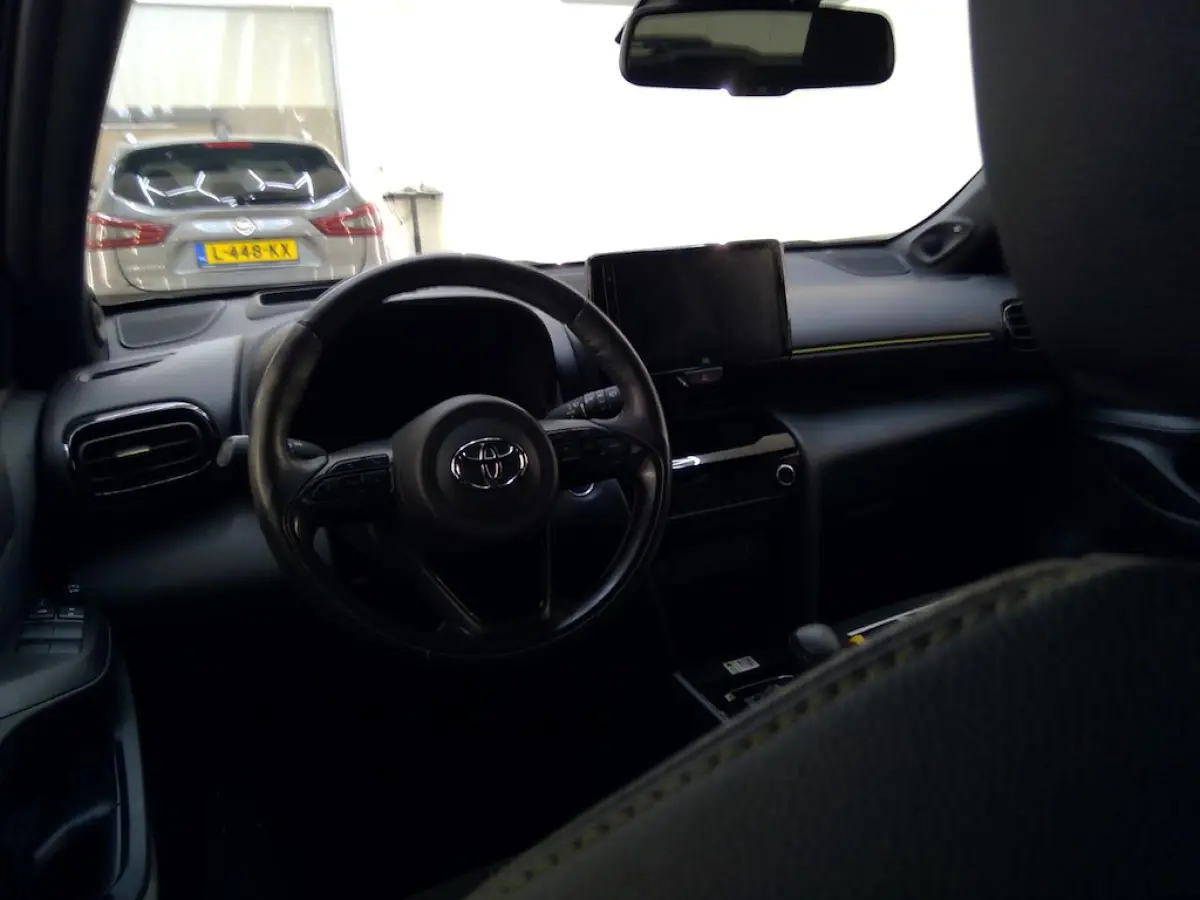 1.5 Hybrid Adventure+Led+Leder+Navigatie+JBL-Sound+camera+stoel+verw+18"Lmv+cruise = UNIEKE UITV !!