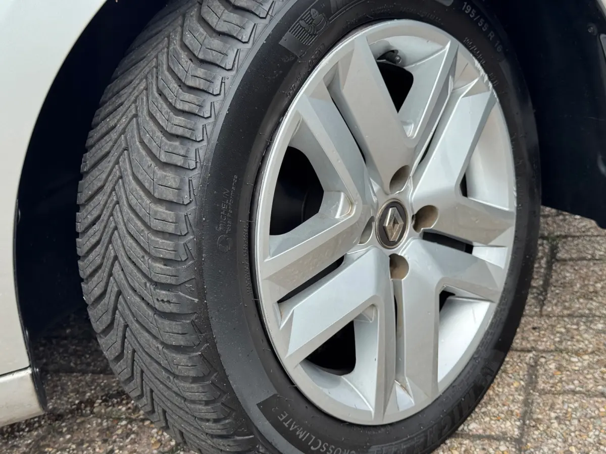 1.0 TCe Zen 5drs 2019 Grijs AIRCO NAP!