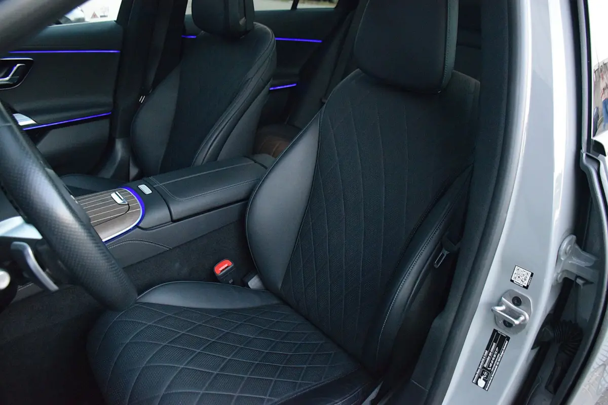 300 e Exclusive Line*AMG Pakket*PANO*Trekhaak*Dubbel scherm*35Dkm