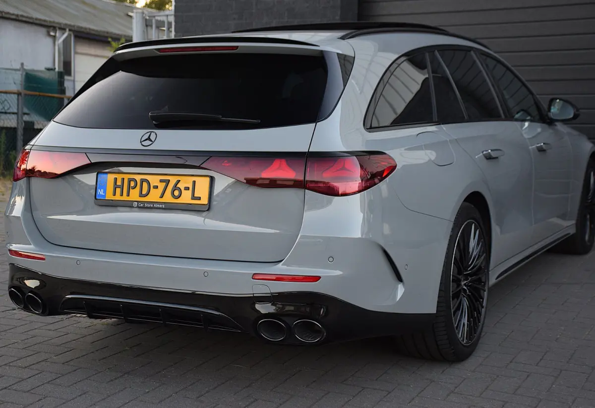 300 e Exclusive Line*AMG Pakket*PANO*Trekhaak*Dubbel scherm*35Dkm