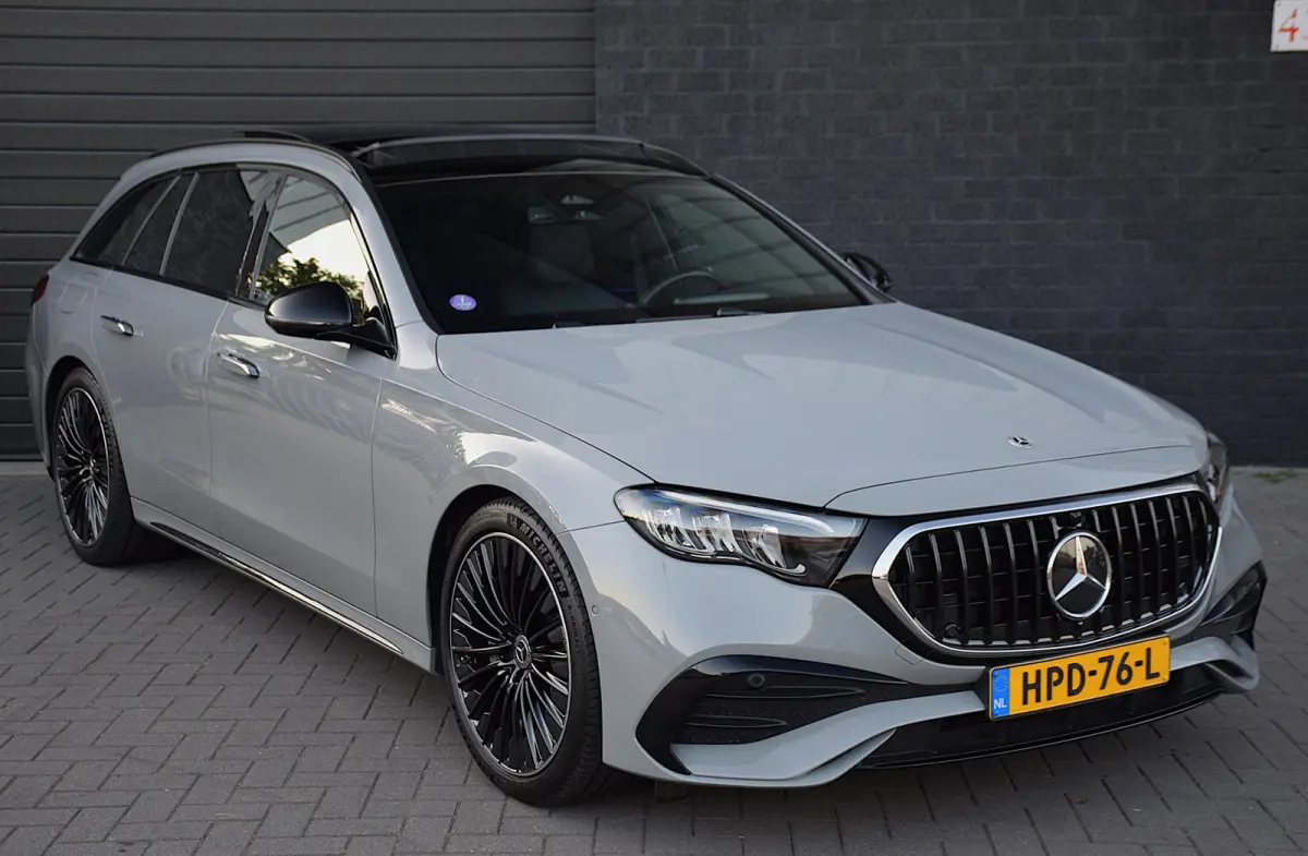 300 e Exclusive Line*AMG Pakket*PANO*Trekhaak*Dubbel scherm*35Dkm
