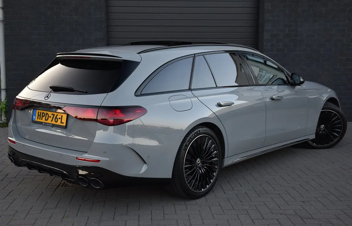 300 e Exclusive Line*AMG Pakket*PANO*Trekhaak*Dubbel scherm*35Dkm