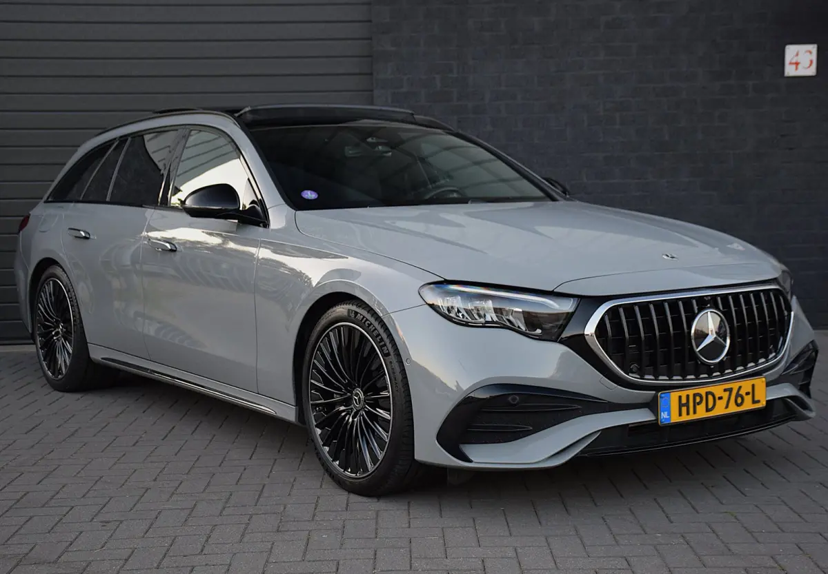 300 e Exclusive Line*AMG Pakket*PANO*Trekhaak*Dubbel scherm*35Dkm