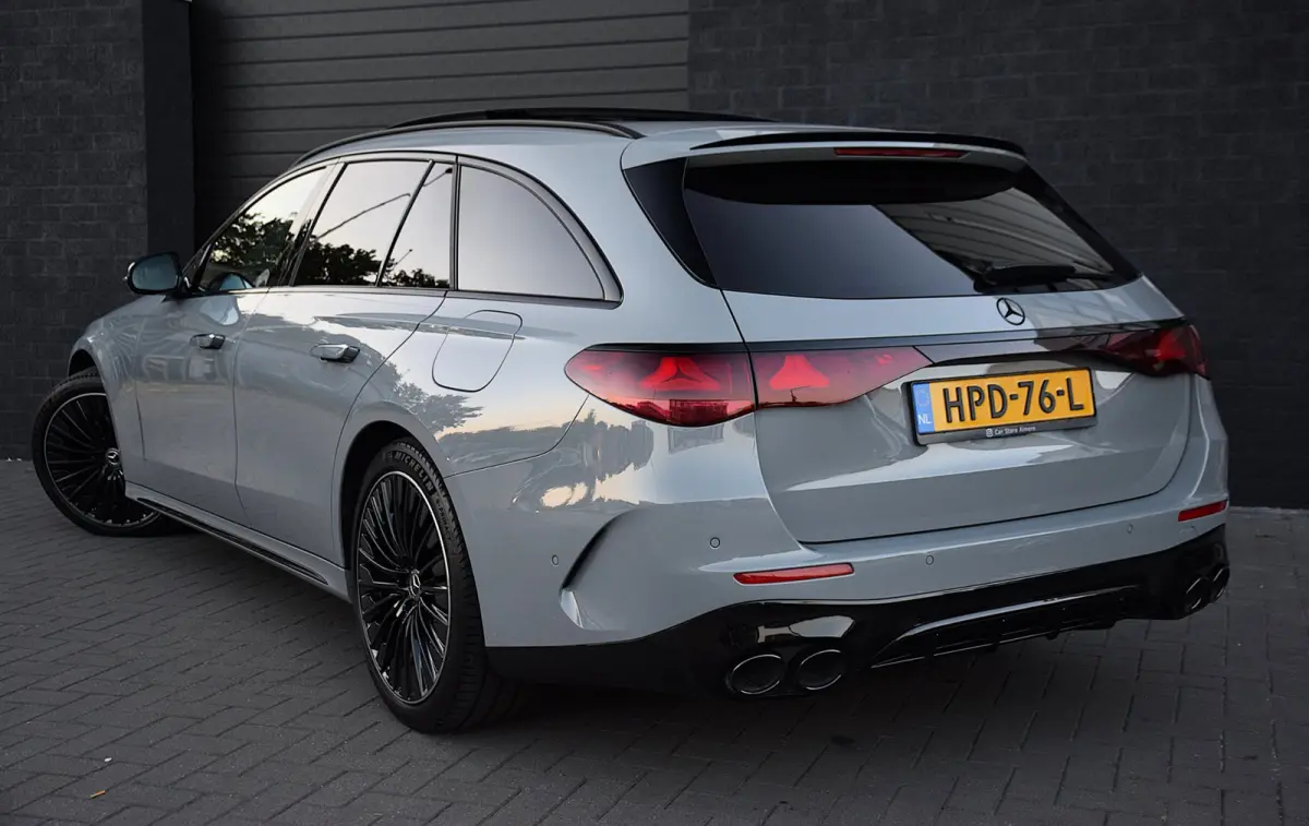 300 e Exclusive Line*AMG Pakket*PANO*Trekhaak*Dubbel scherm*35Dkm