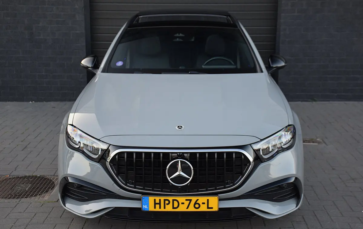 300 e Exclusive Line*AMG Pakket*PANO*Trekhaak*Dubbel scherm*35Dkm