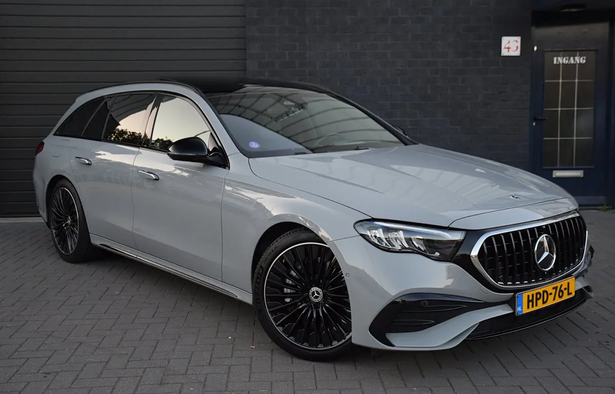 300 e Exclusive Line*AMG Pakket*PANO*Trekhaak*Dubbel scherm*35Dkm