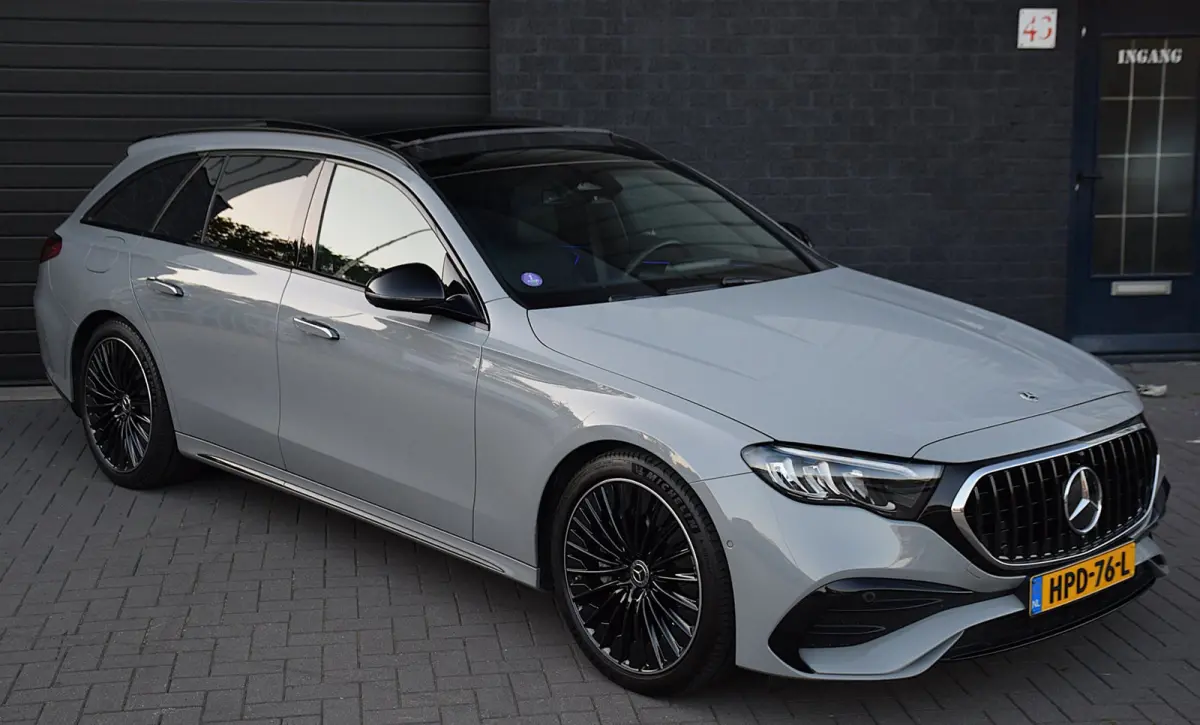 300 e Exclusive Line*AMG Pakket*PANO*Trekhaak*Dubbel scherm*35Dkm