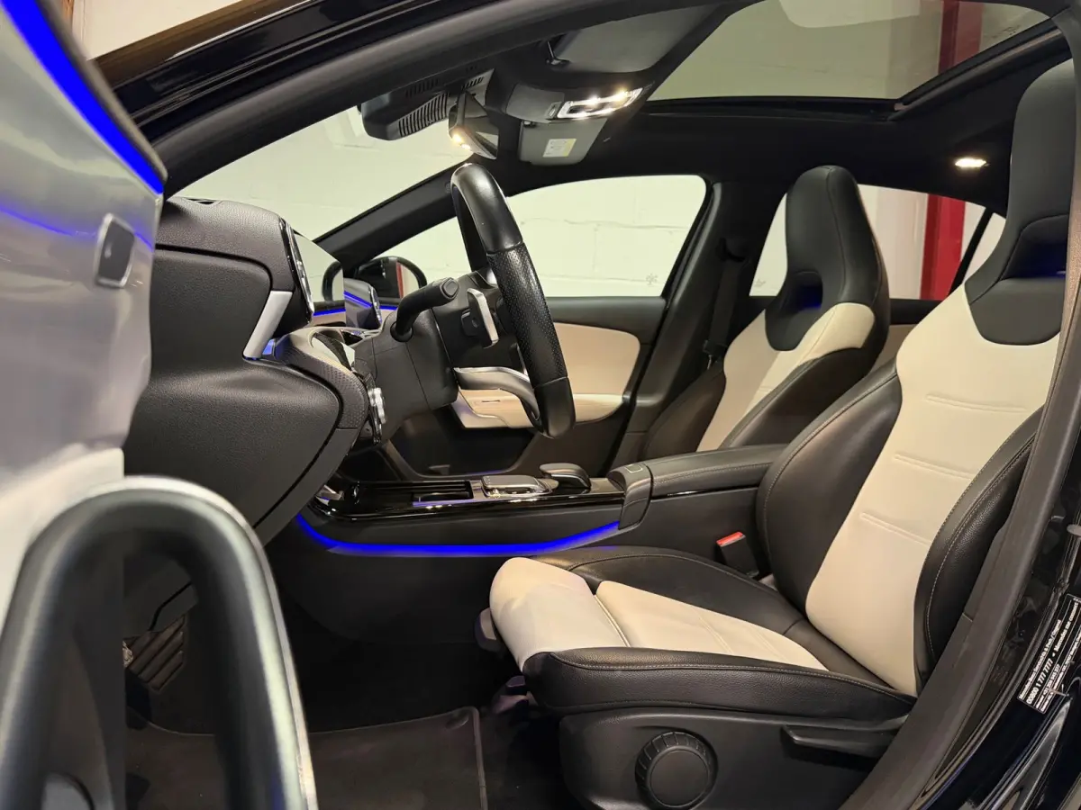 200 Premium Plus AMG-line - Panorama - Leder - Augmented