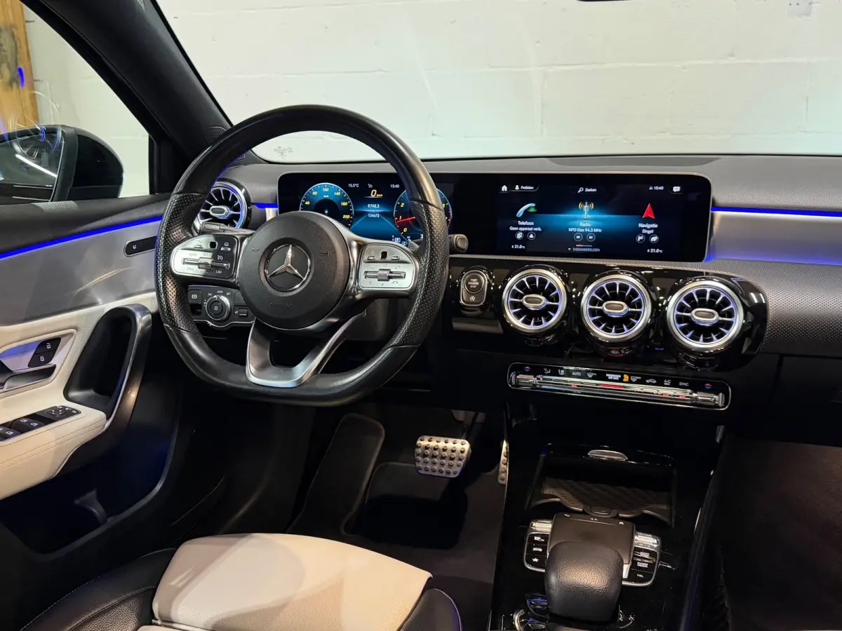 200 Premium Plus AMG-line - Panorama - Leder - Augmented