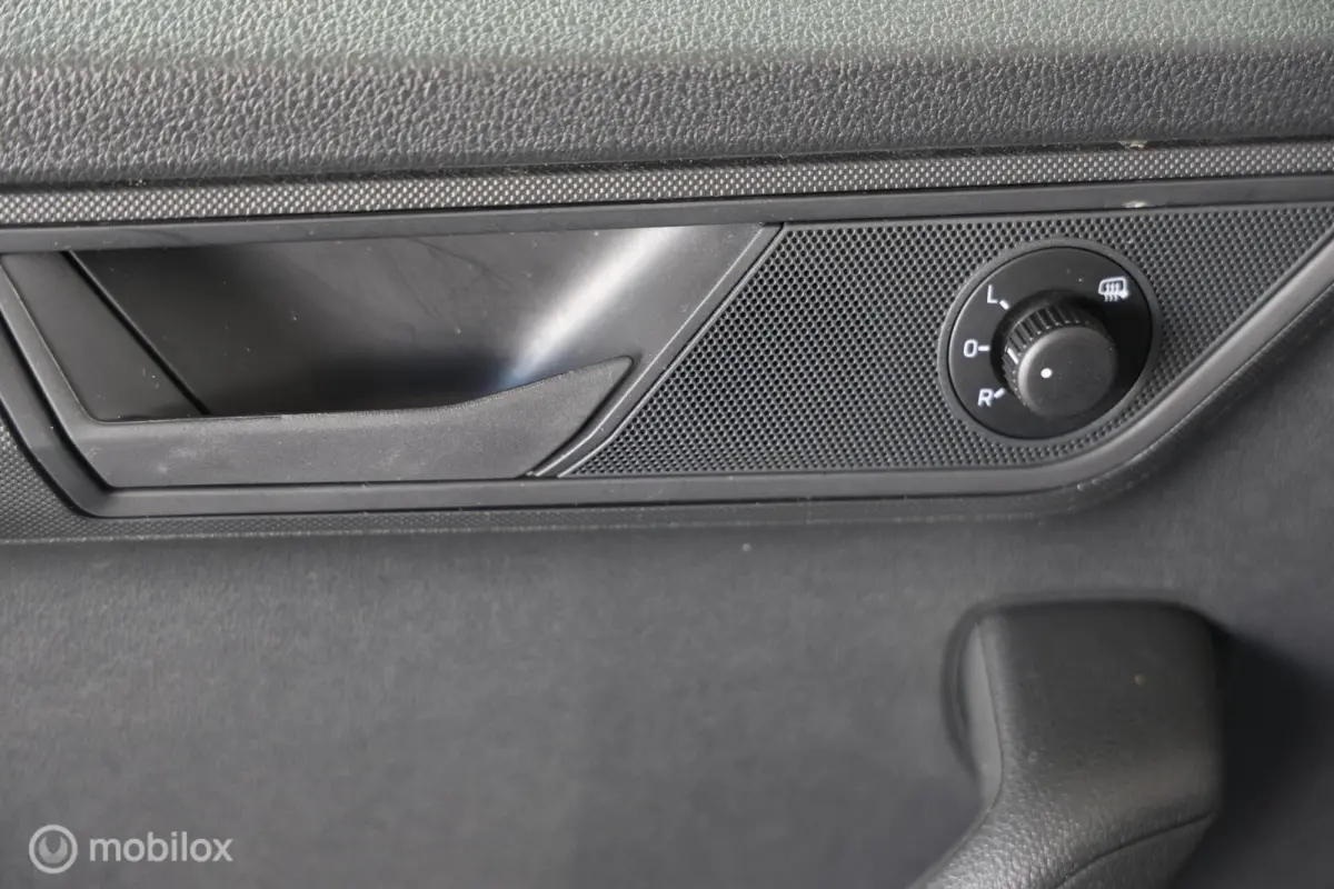 1.0 TSI Ambition - Cruise control - Bluetooth - Airco