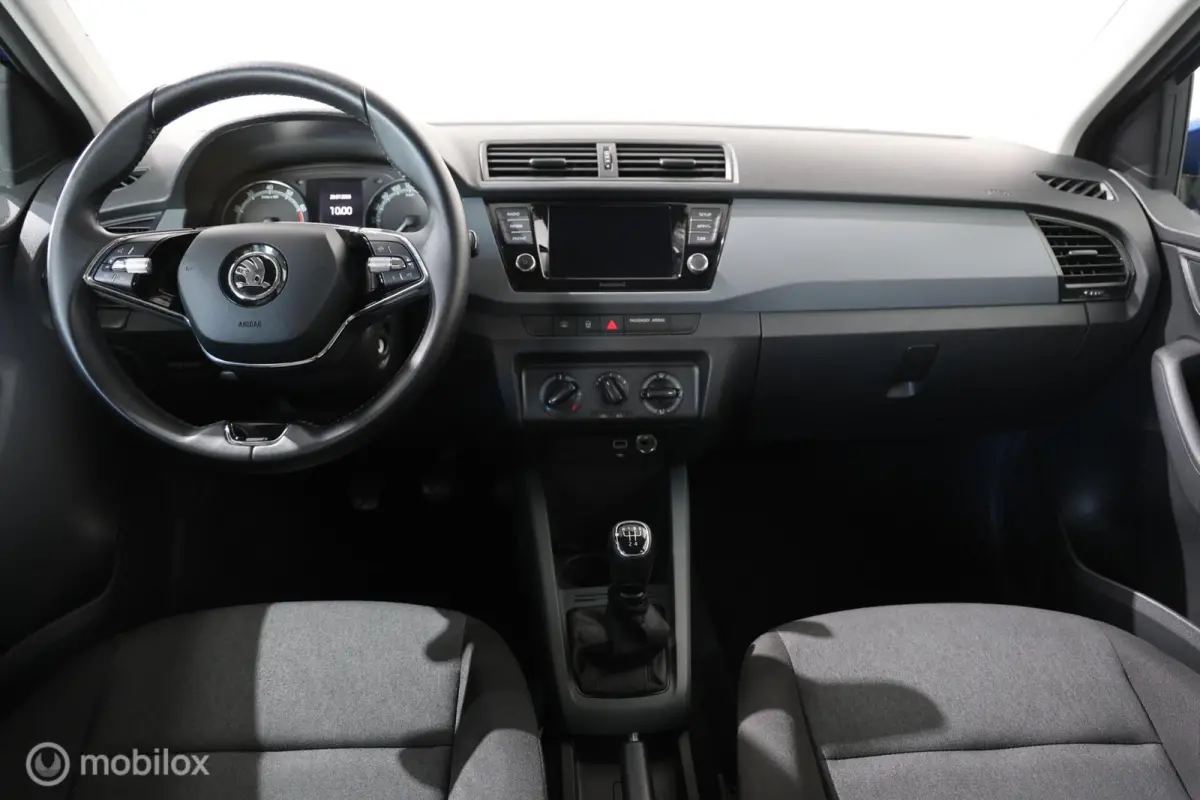1.0 TSI Ambition - Cruise control - Bluetooth - Airco