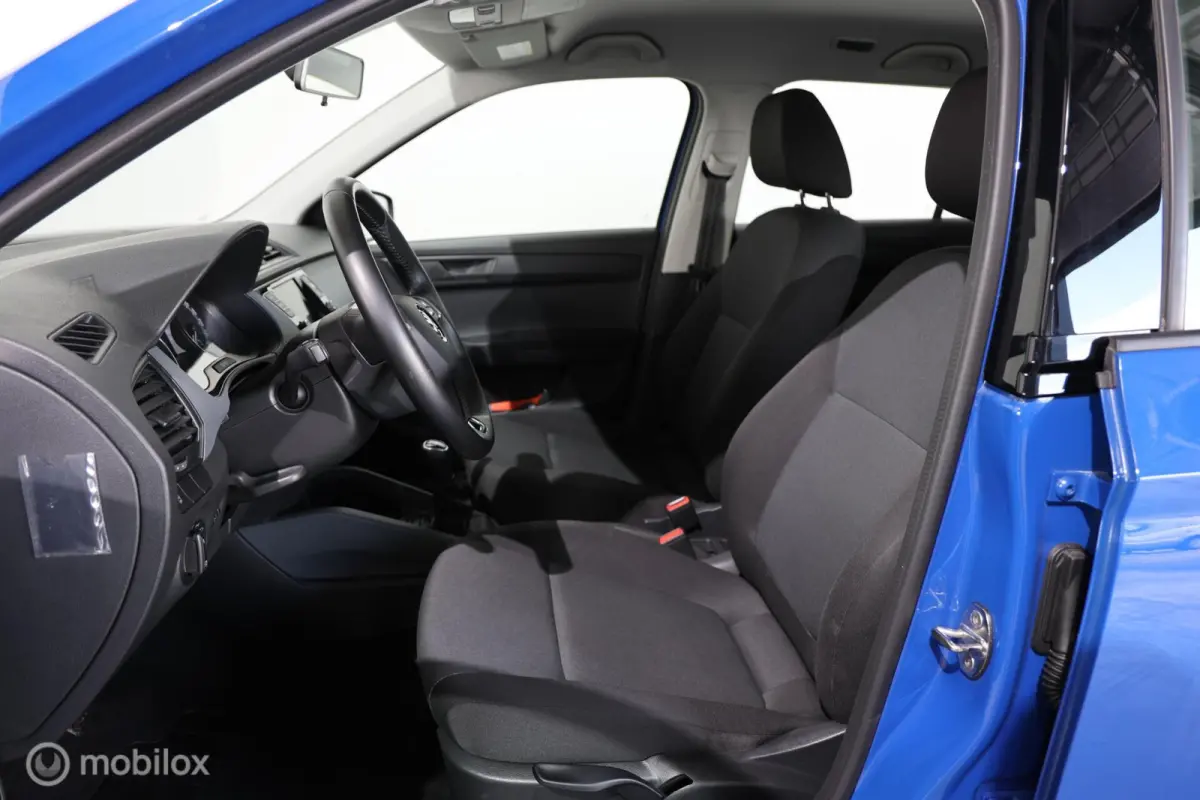 1.0 TSI Ambition - Cruise control - Bluetooth - Airco