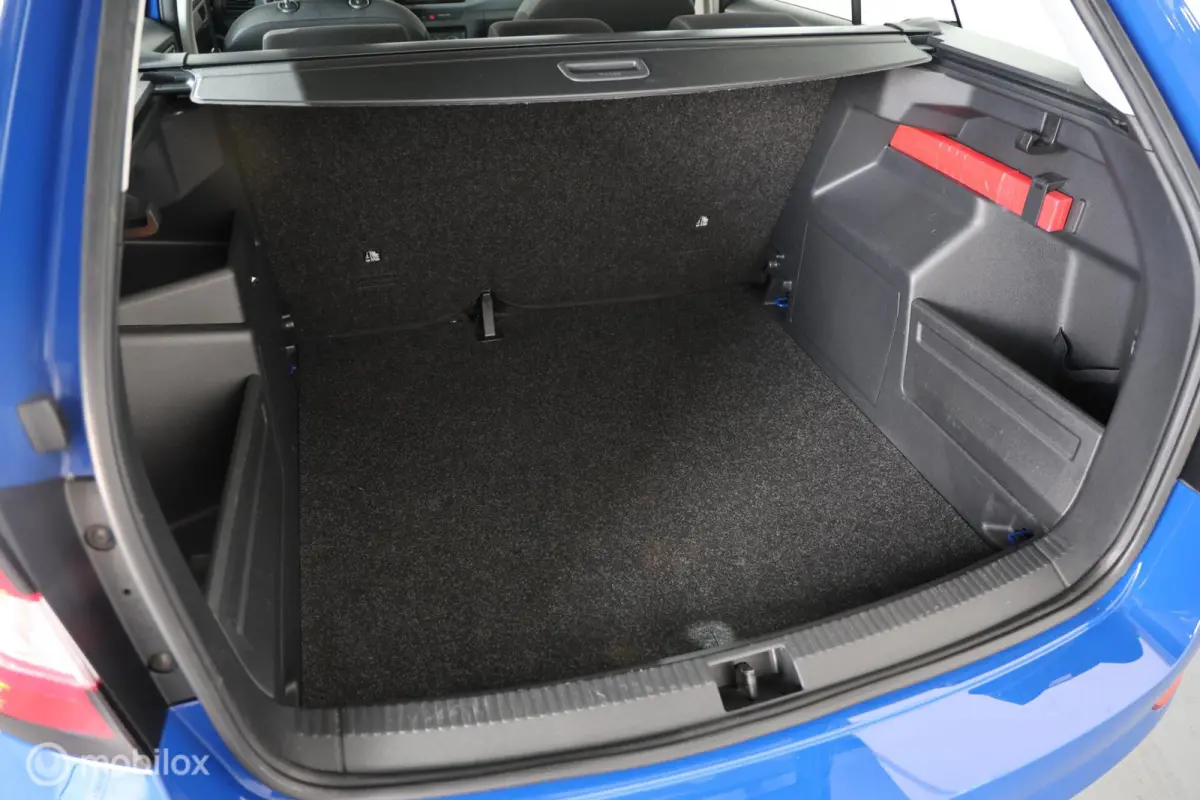 1.0 TSI Ambition - Cruise control - Bluetooth - Airco