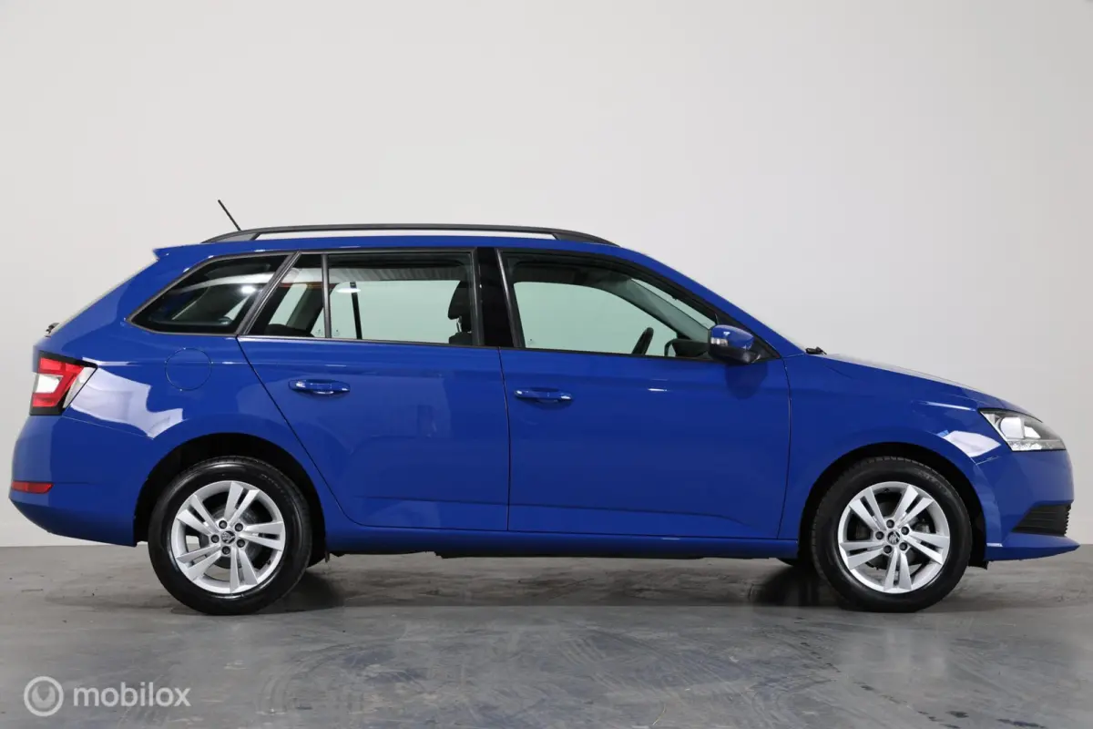1.0 TSI Ambition - Cruise control - Bluetooth - Airco