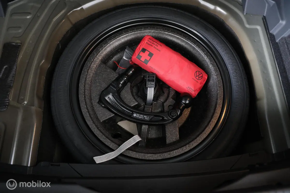 1.0 TSI - Afneembare trekhaak - Stoelverwarming - Camera