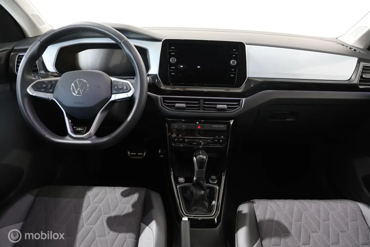 1.0 TSI - Afneembare trekhaak - Stoelverwarming - Camera