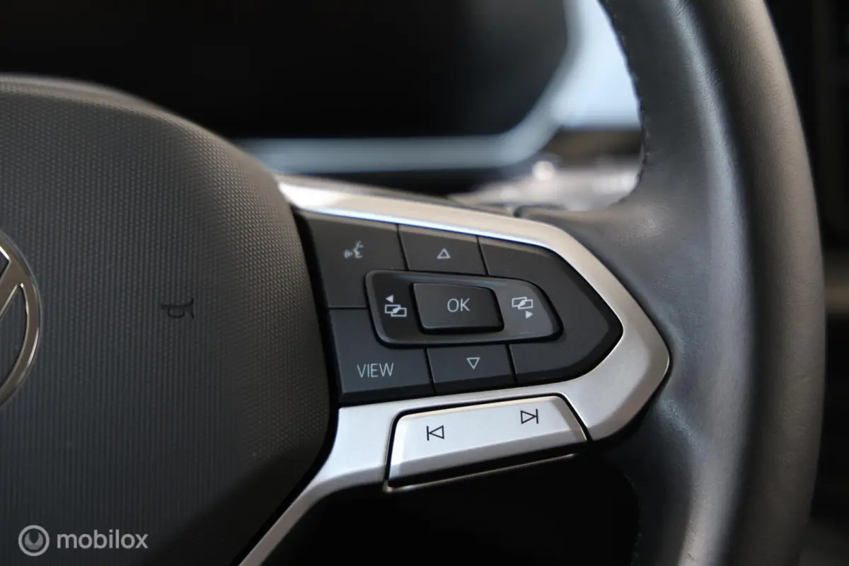 1.0 TSI - Afneembare trekhaak - Stoelverwarming - Camera