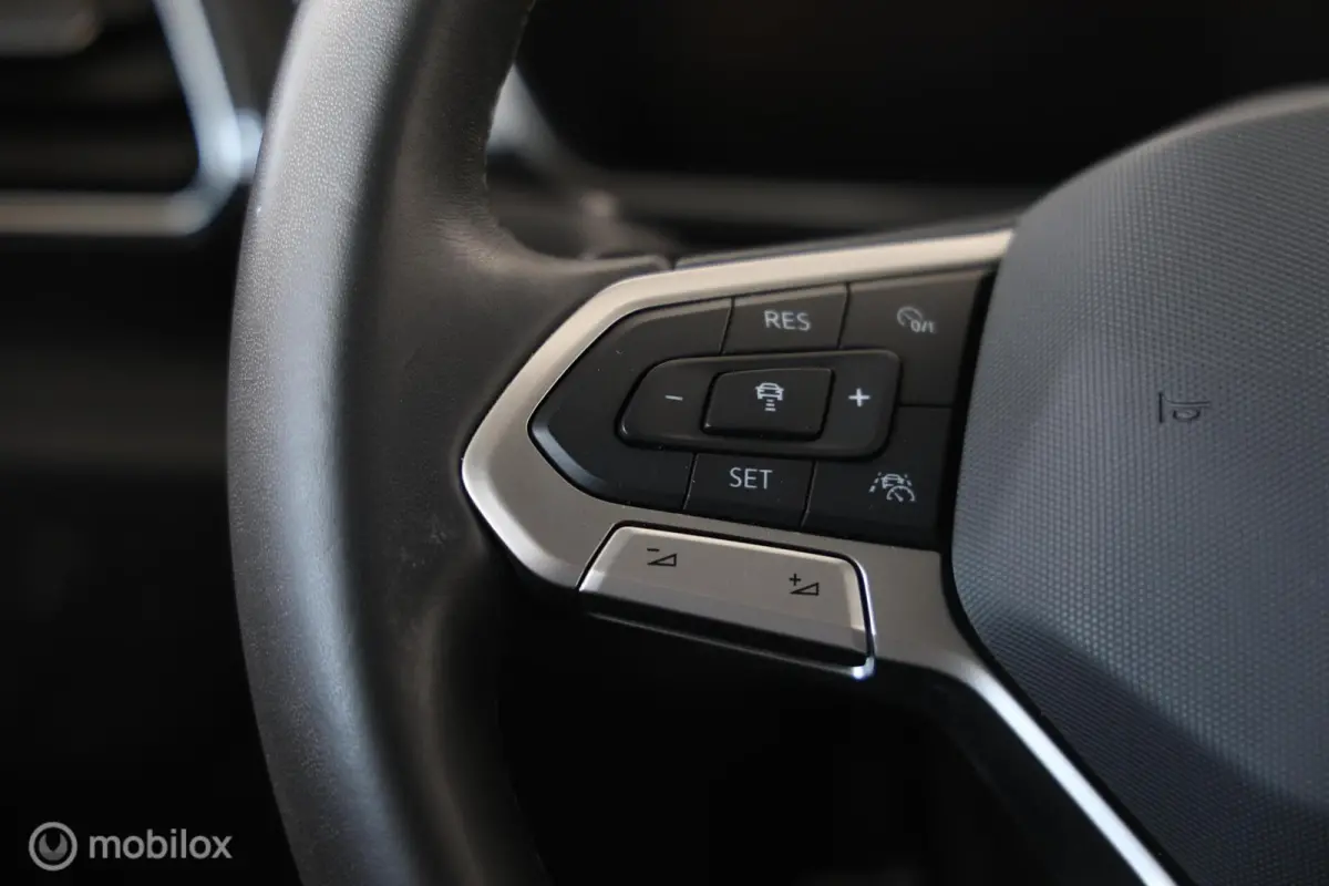 1.0 TSI - Afneembare trekhaak - Stoelverwarming - Camera