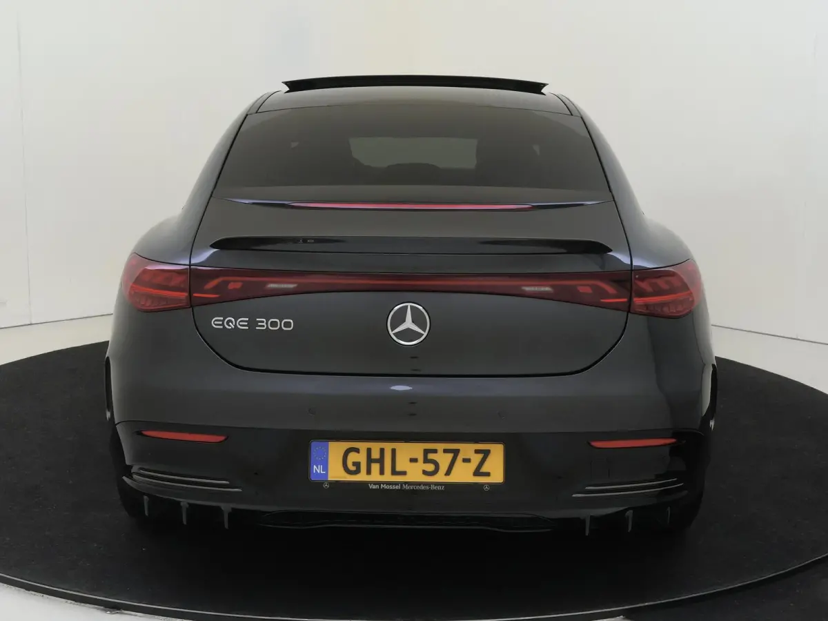 300 Sport Edition 89 kWh / Memory-Stoelen / Panaromadak / 360Graden-Camera / Night-Pakket / Burmeister /