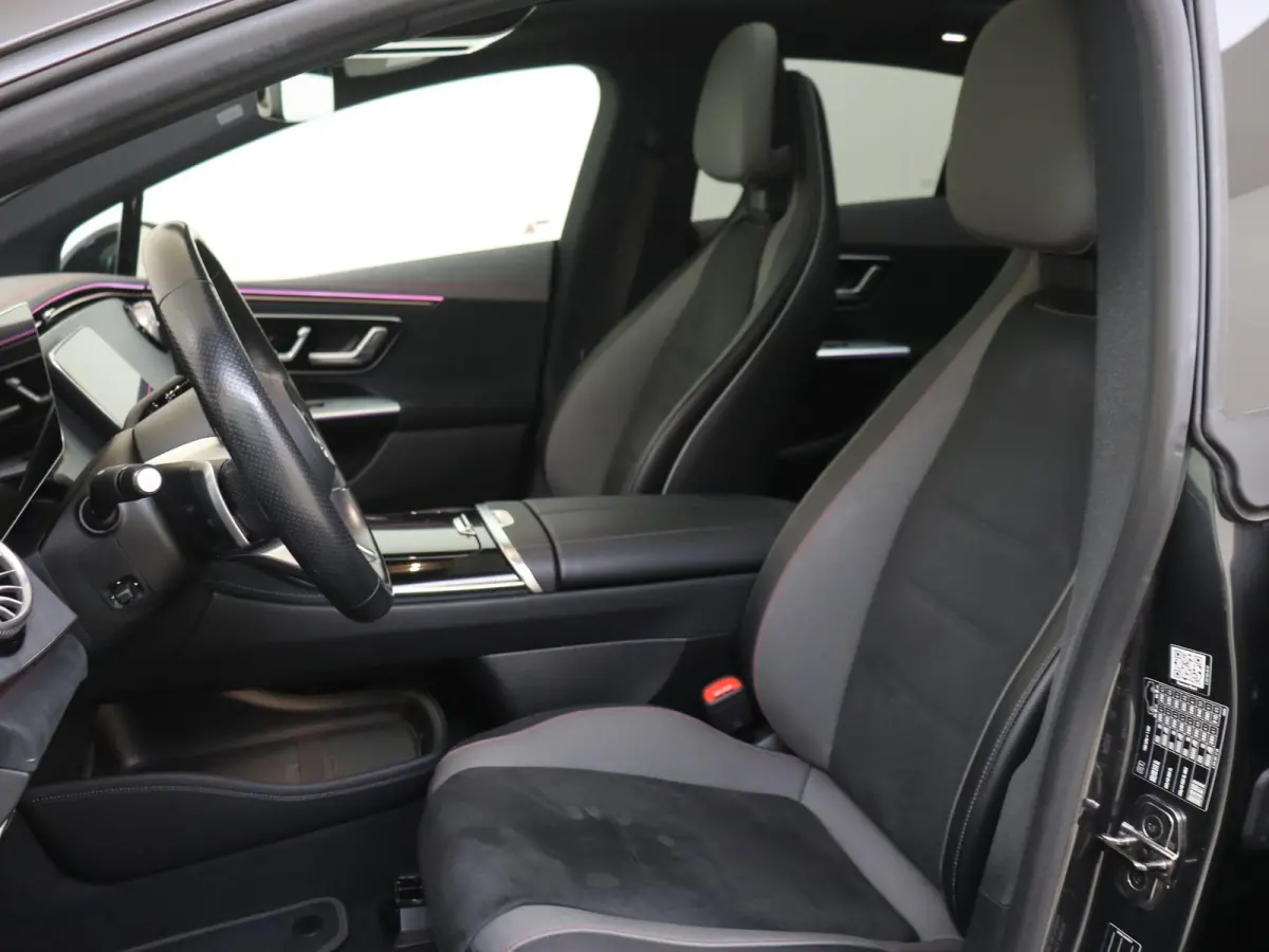 300 Sport Edition 89 kWh / Memory-Stoelen / Panaromadak / 360Graden-Camera / Night-Pakket / Burmeister /