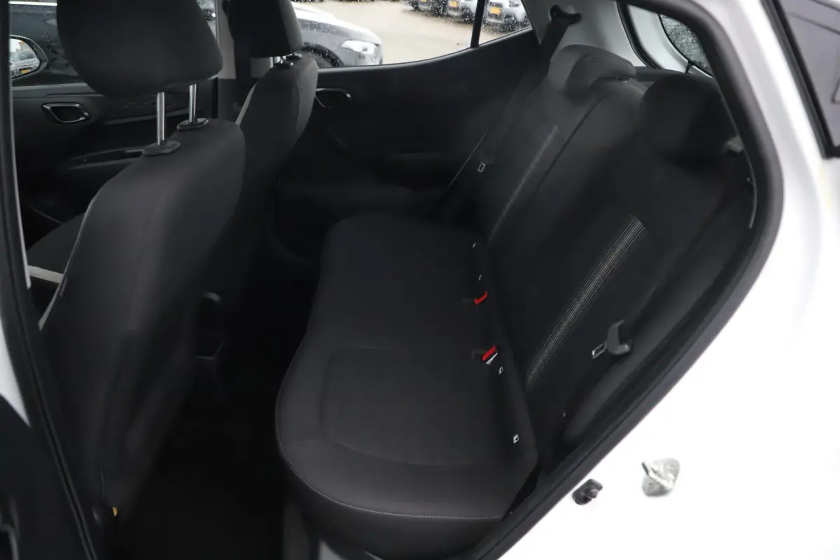 1.0 Comfort Carplay Android Navigatie Airco Cruise Control LED Rijstrooksensor