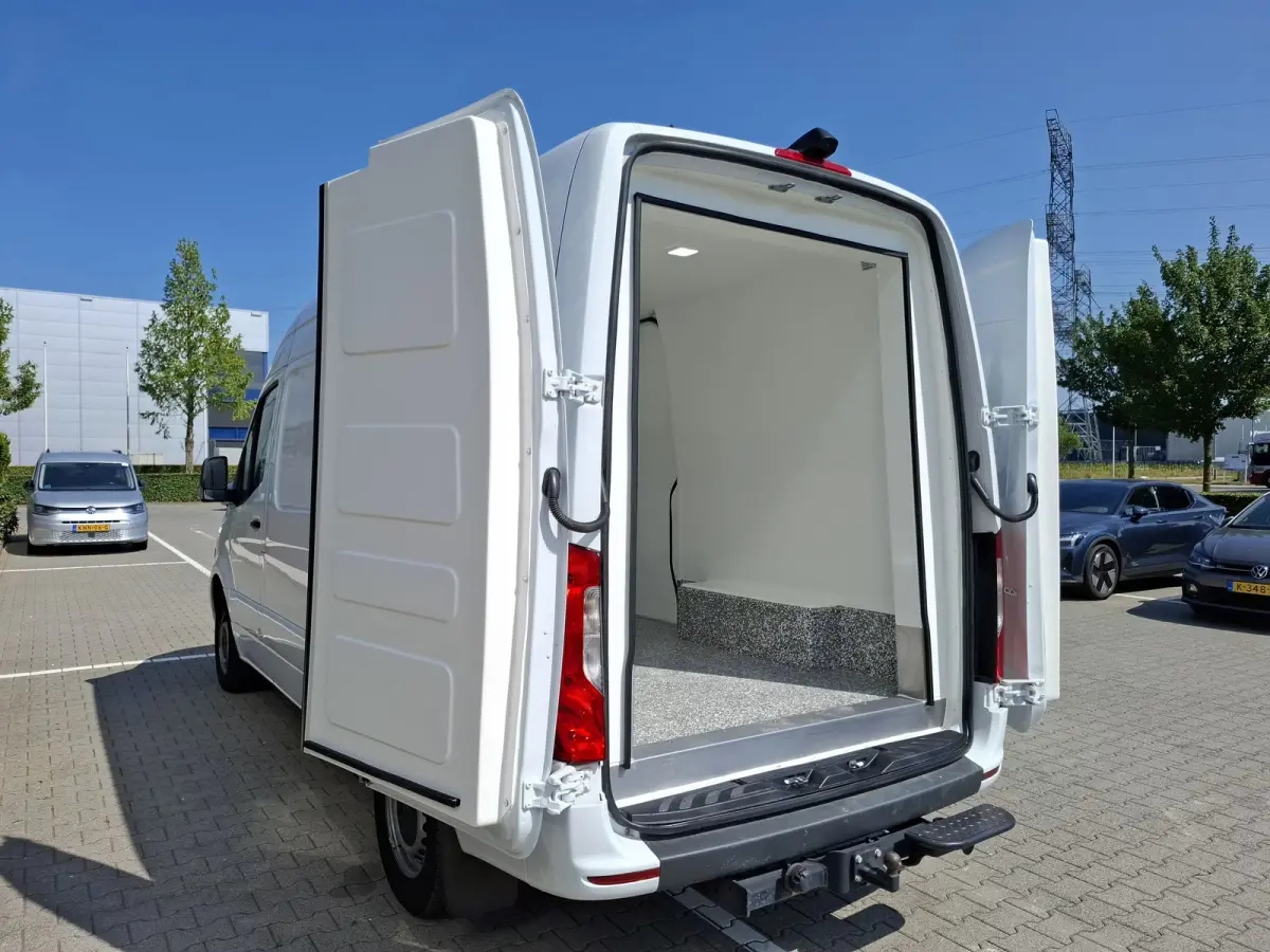 319 CDI L2 H2 Koelwagen Dag en Nacht 3.5T Trekhaak (Wordt verwacht)